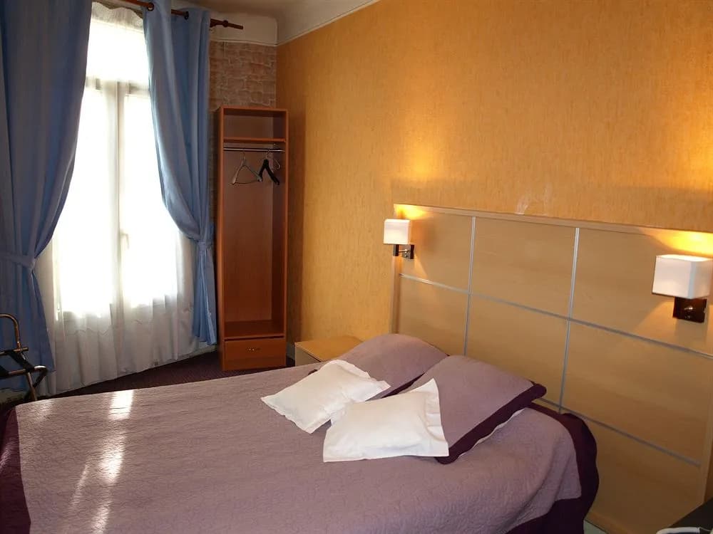 Marys Hotel - photo 3