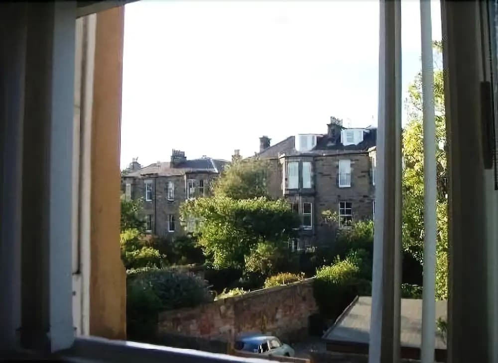 Cherrytree Villa Guest House - photo 10