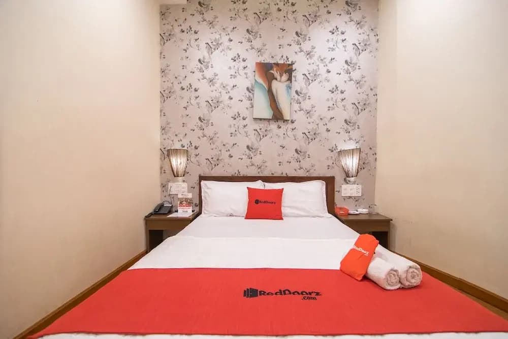 Reddoorz Duong Ba Trac Street - photo 12