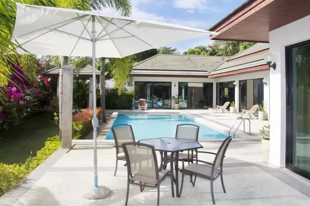 Villa With 4 Bedrooms in Rawai Phuket, With Private Pool, Enclosed Gar - photo 9