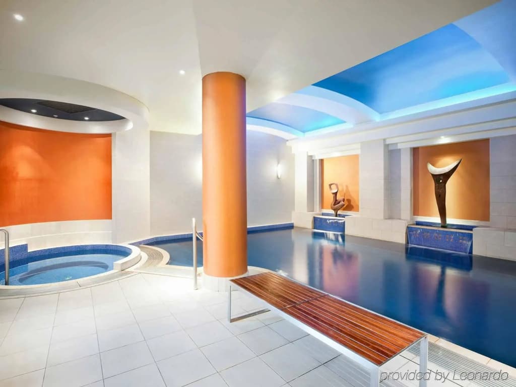 Quay West Suites Melbourne - photo 19
