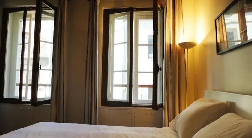 Into Paris - Mouffetard Apartment - photo 2