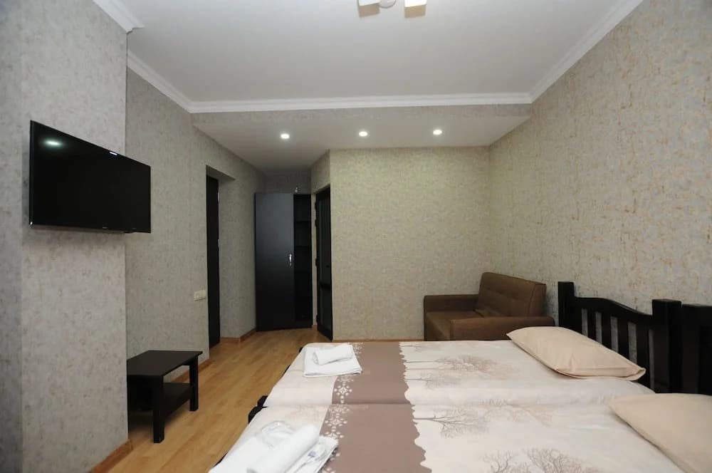 My City Hotel - photo 4