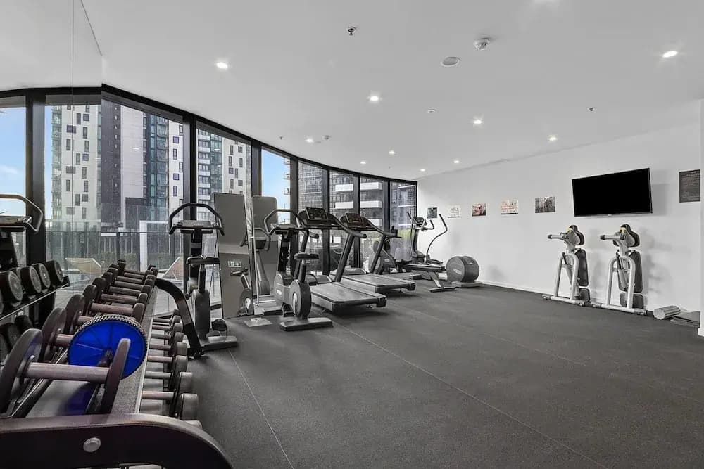 Stylish Southbank 1-bed Flat With Luxury Amenities - photo 11
