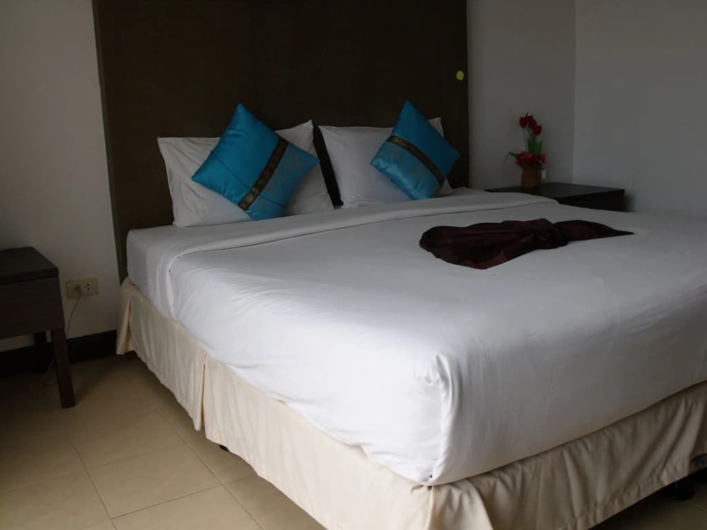 BGW Phuket - Hostel - photo 7