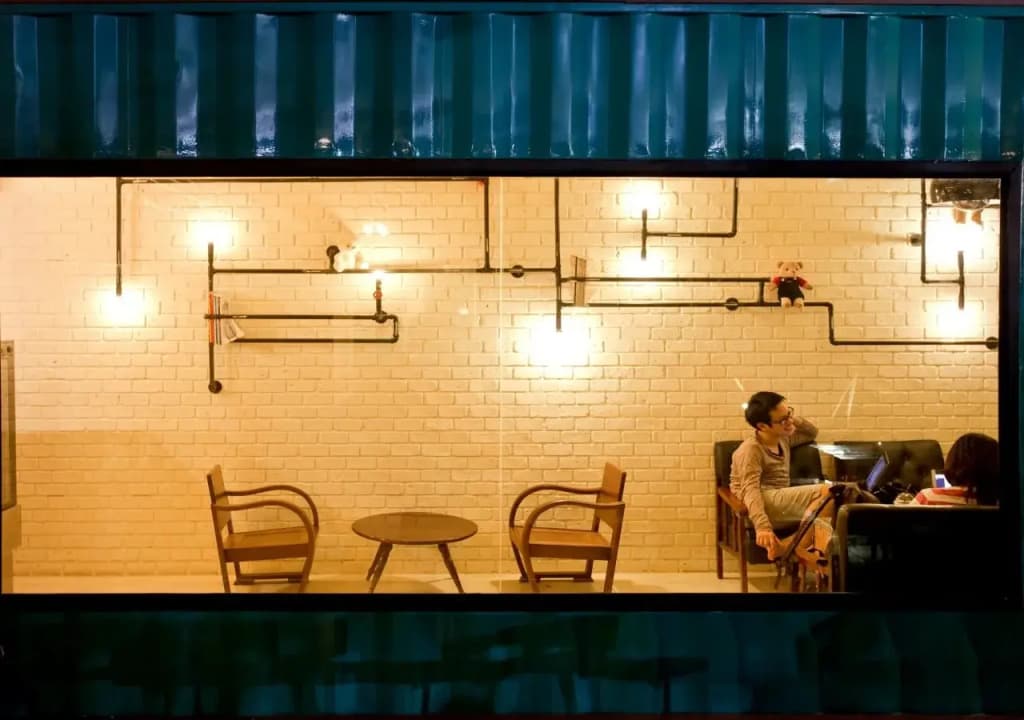 Snooze Box Hotel - photo 14