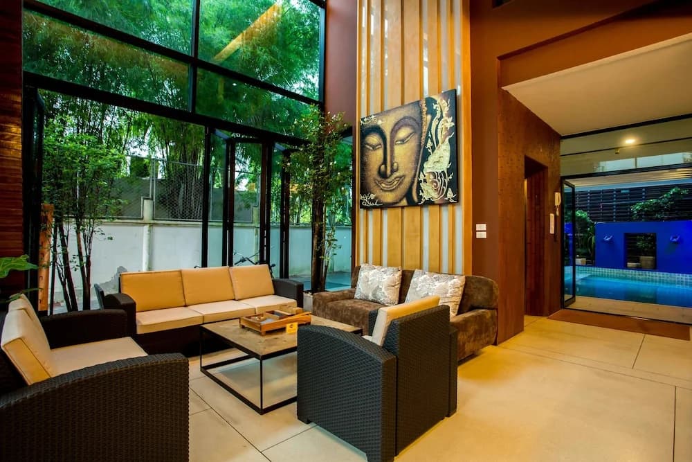 Moxi Boutique Hotel - photo 2