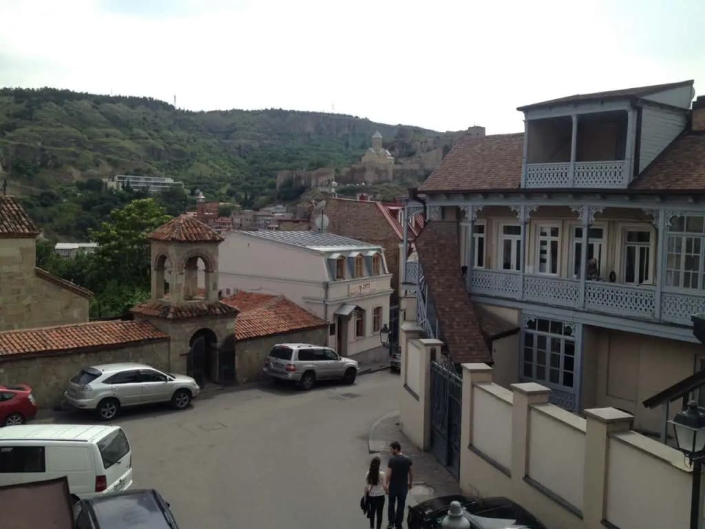 Old Metekhi Apartment - photo 2