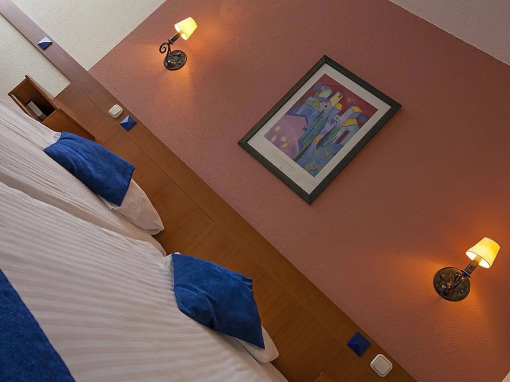 Hotel Mediterran - photo 6