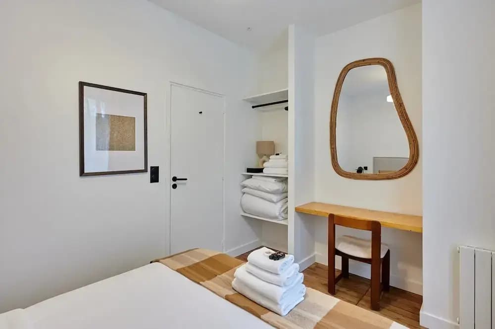 Charming & Modern Apartment Center of Paris - photo 2