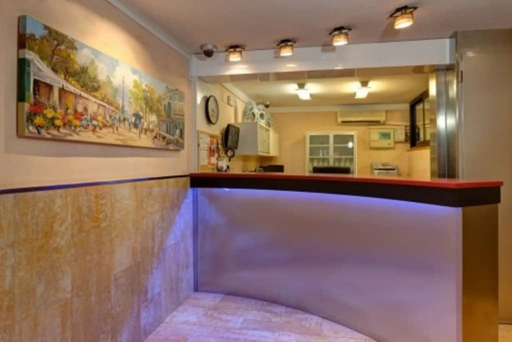 Hostal Barcelona - photo 2