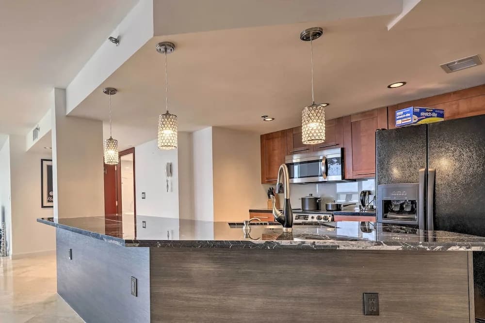 Waterfront High-Rise Condo - Miami Beach 5 Mi - photo 16