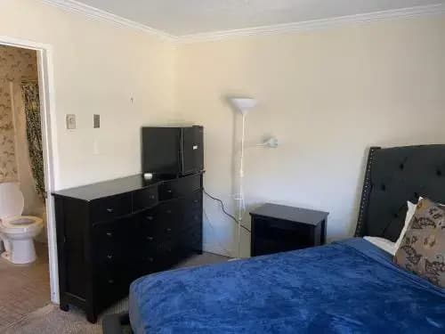 Warm Unit W-Private Bath-C04 - photo 2