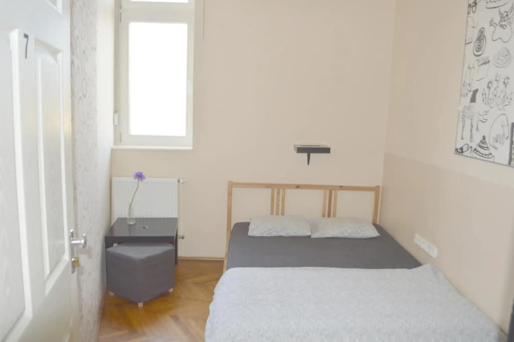 Artist Guest House - photo 6