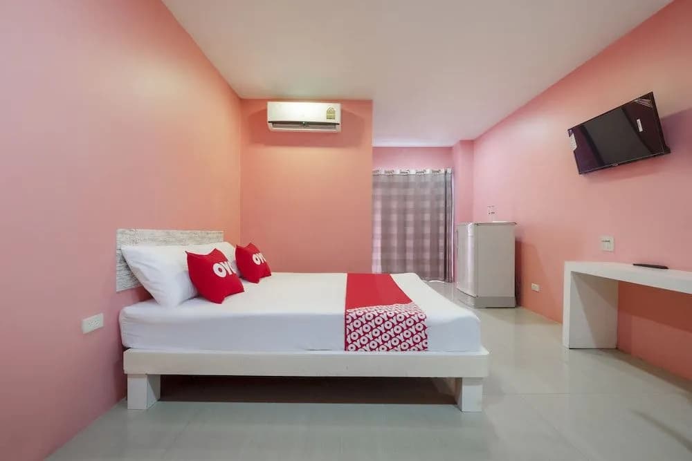 OYO 1030 Cd Mansion - photo 2