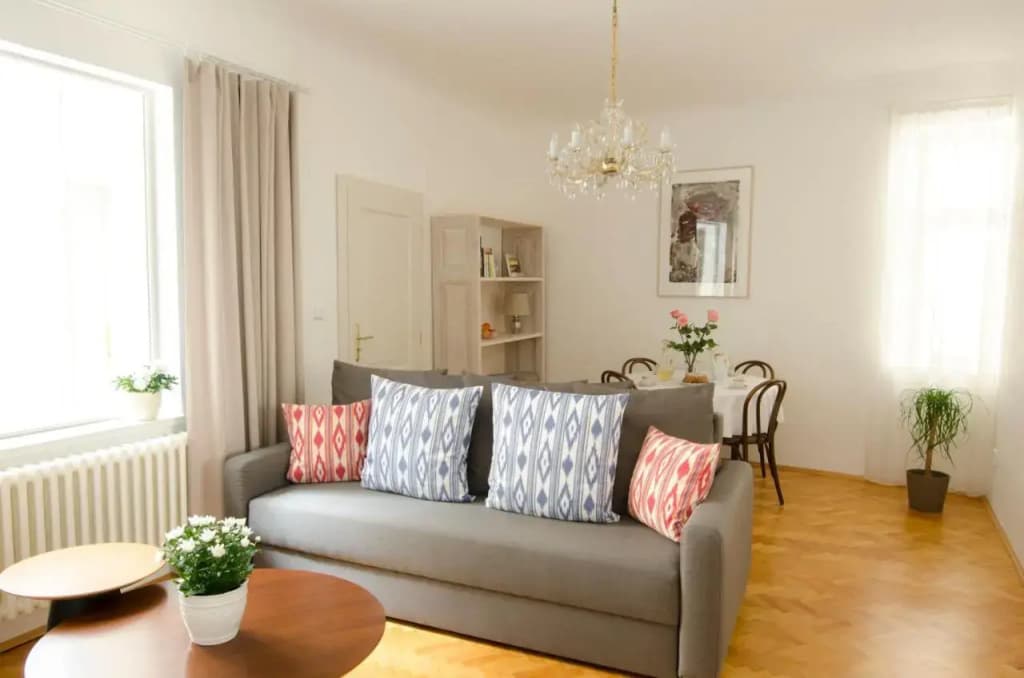 Unique Apt 250M From The Charles Bridge - photo 2