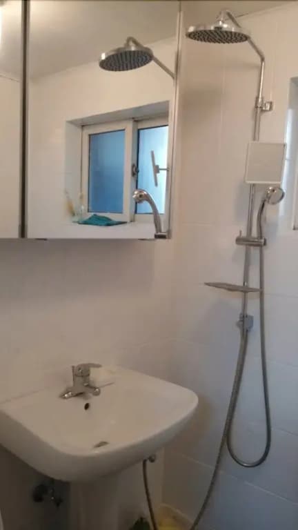 W Guesthouse - photo 22
