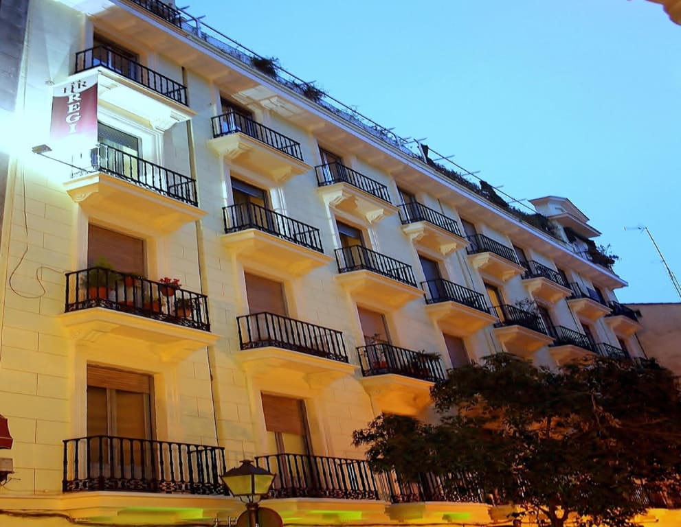 Hostal Regio - photo 1