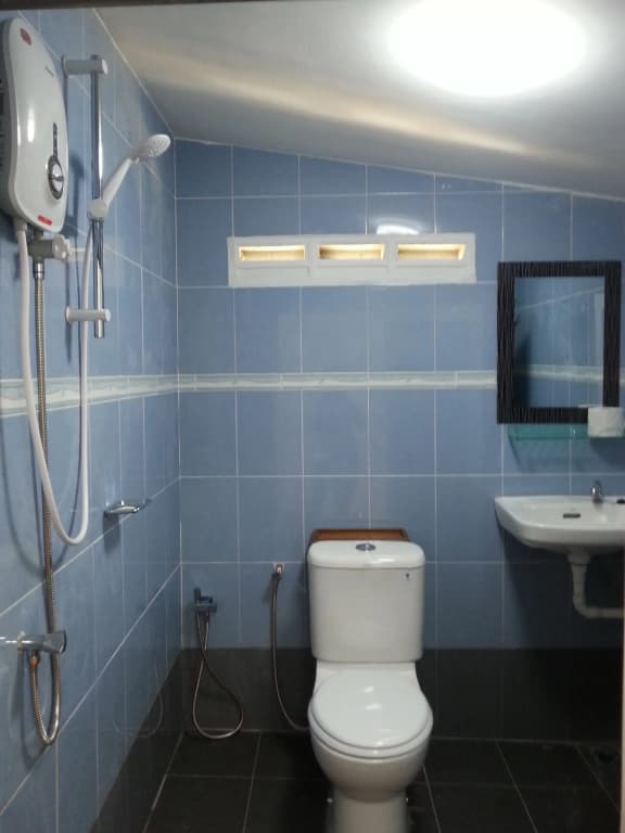 Tanjung Puteri Motel - photo 8