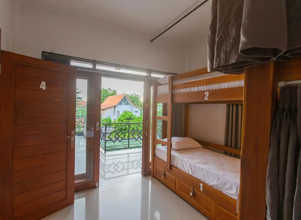 Ahoy Hostel - photo 2