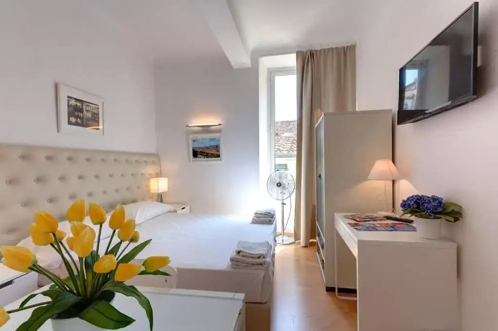Silvio studio apartment for 2 people, Florence - photo 20