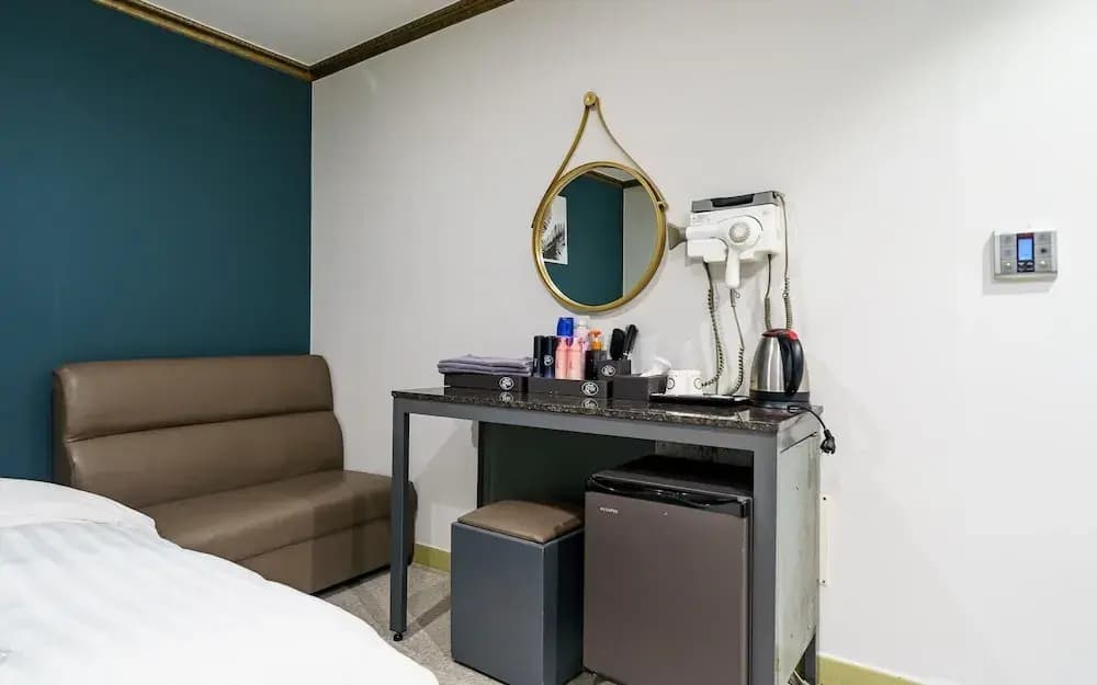 Wow Motel - photo 3