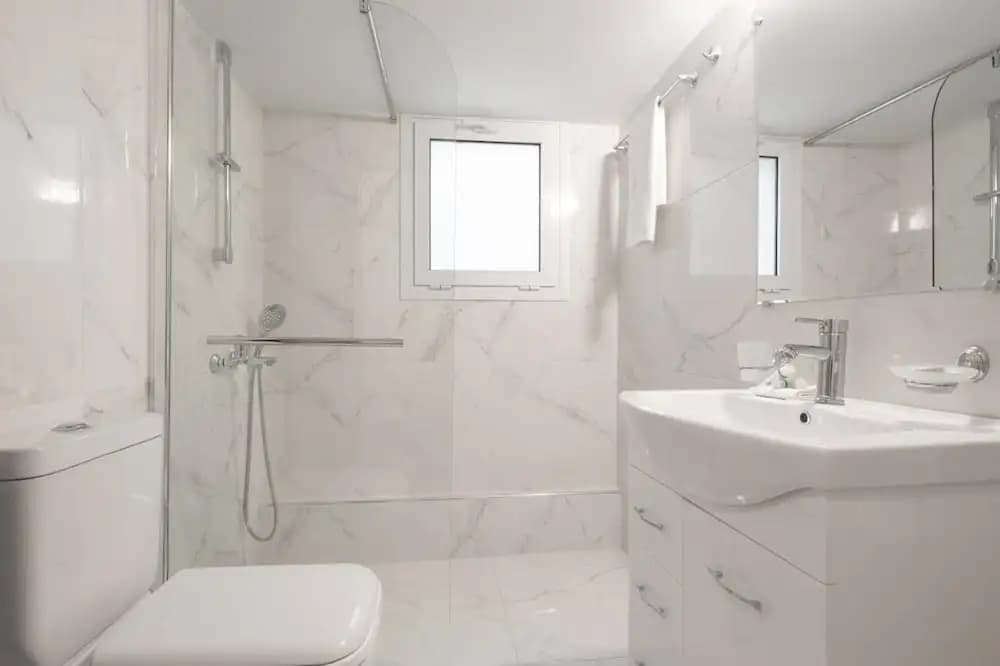 GTD8210 - Acropolis Cozy Apt. - photo 8