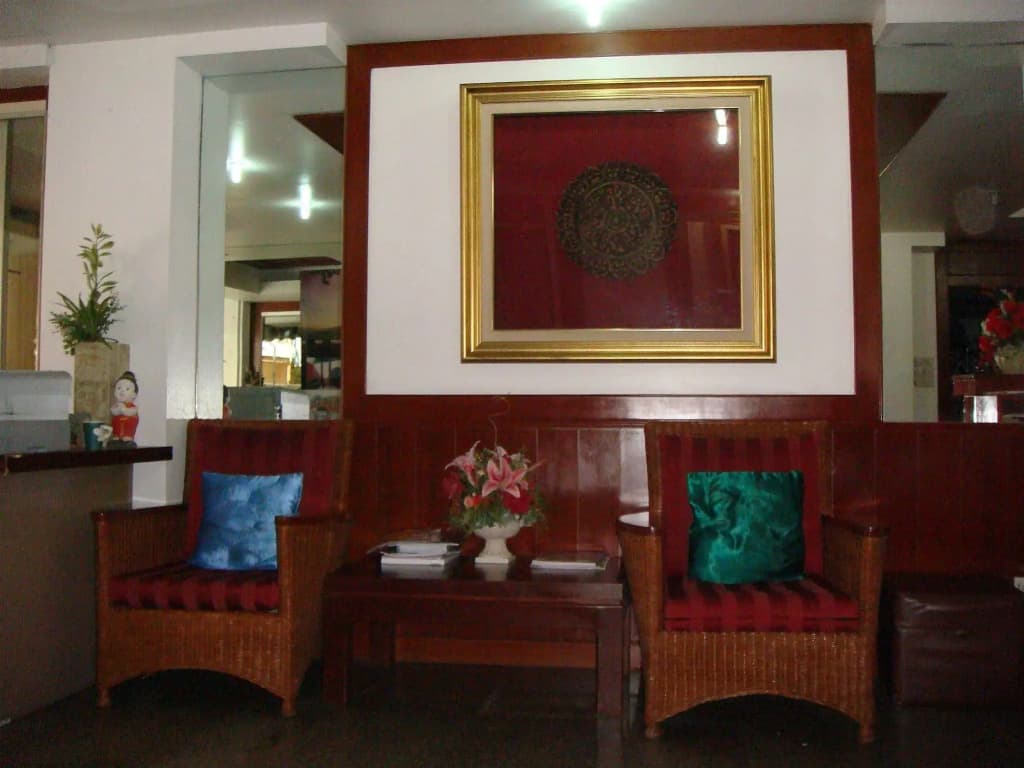 Sapphirtel Inn - photo 2