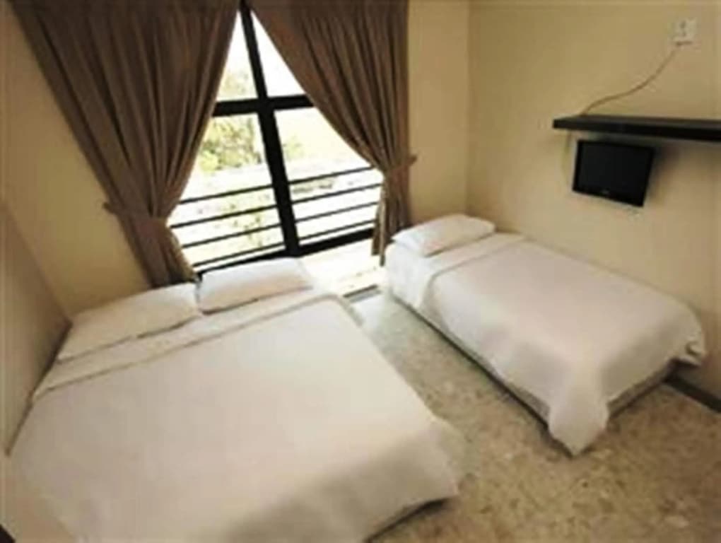 Hotel Zamburger Sg Bakap - photo 3
