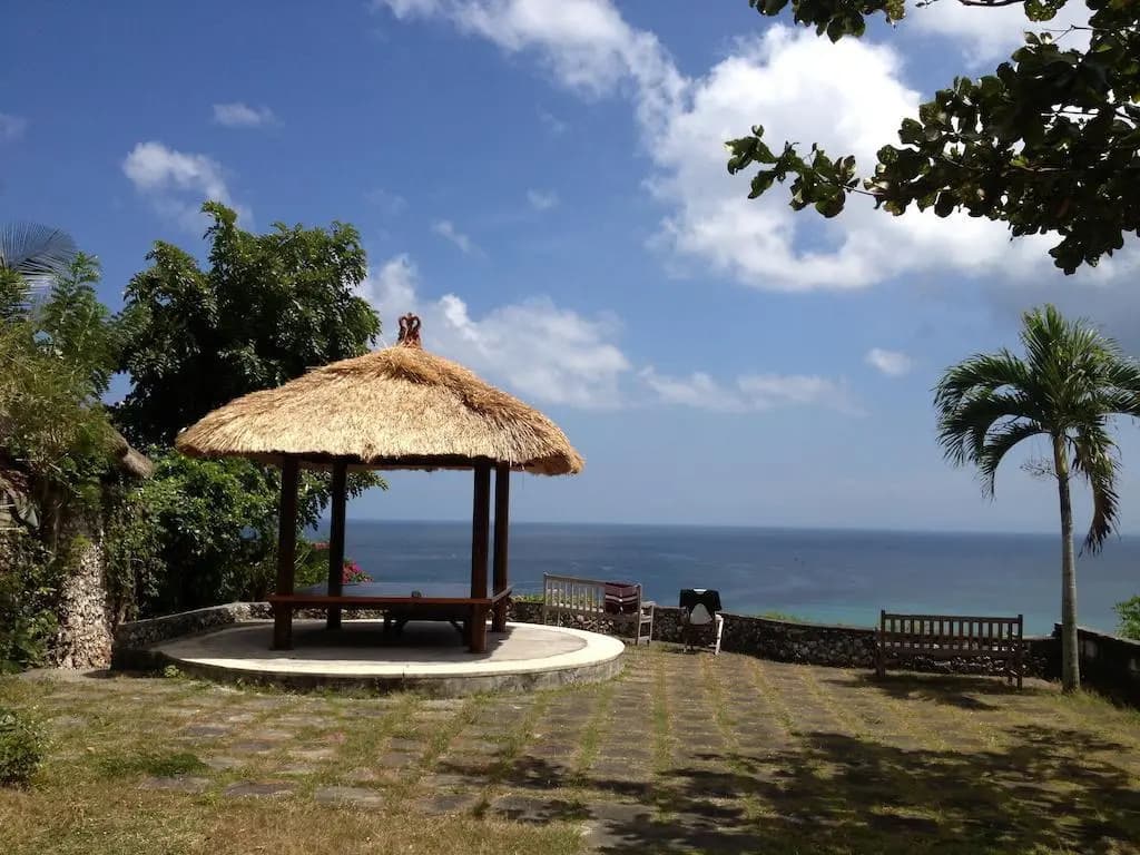 Romeo Beachfront Bungalow - photo 5
