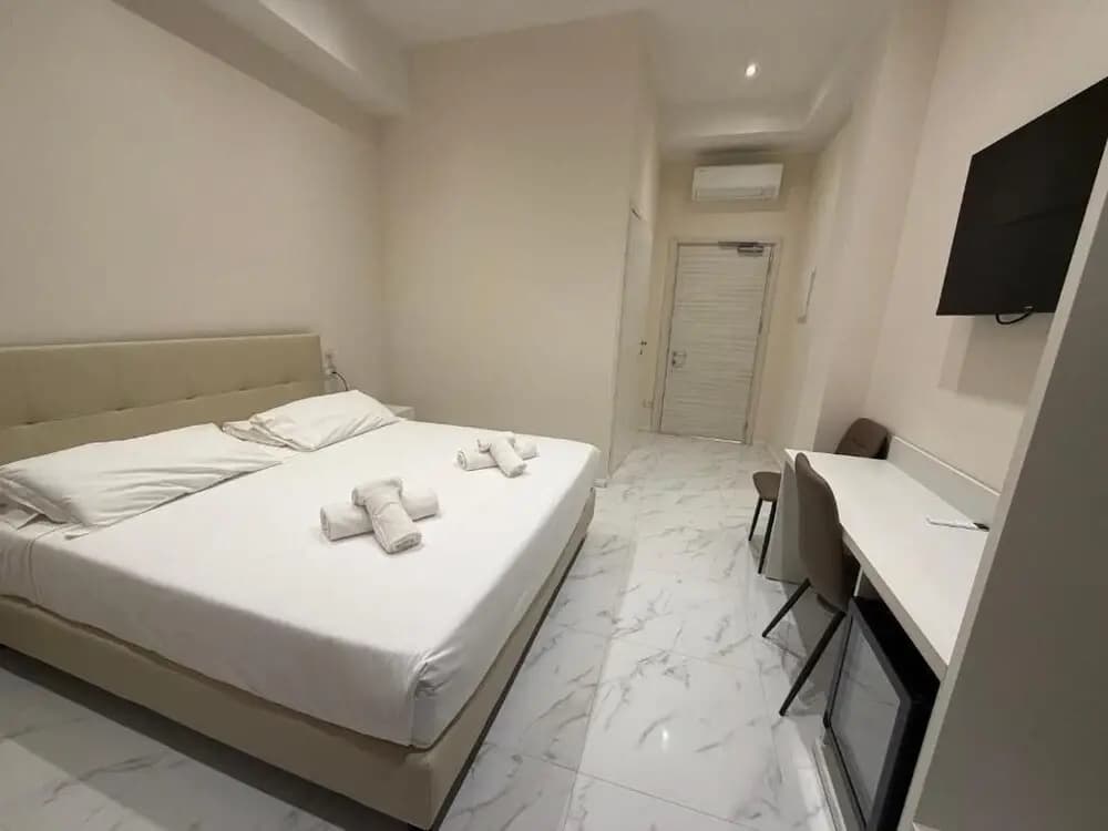 Hotel Margot - photo 13