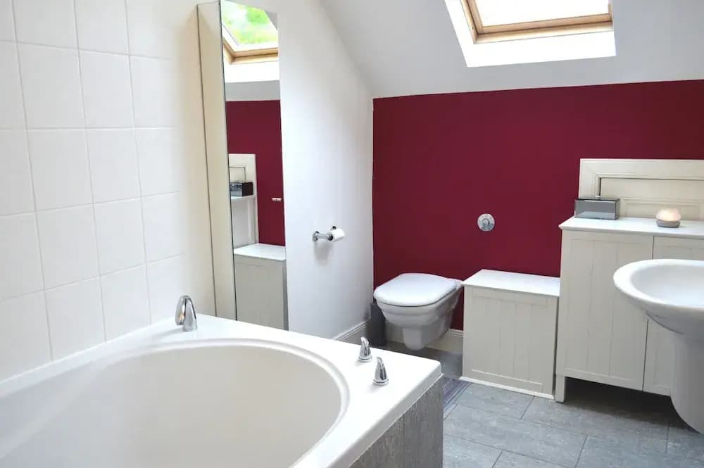 Stunning Loft Flat With Garden - photo 6