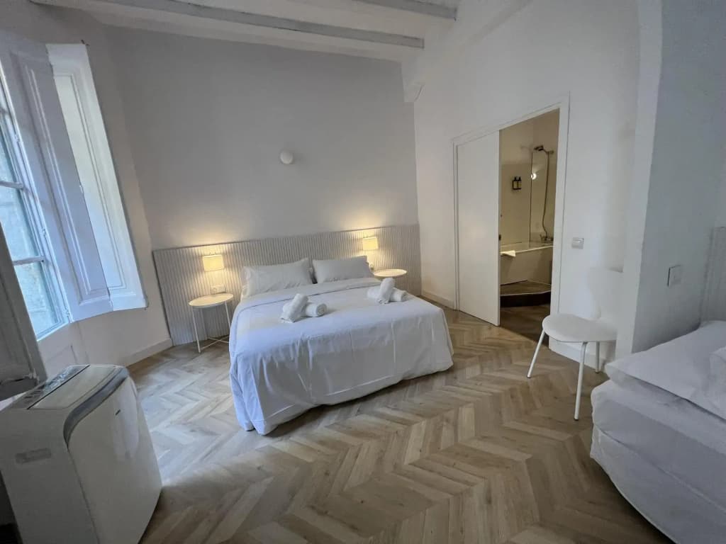 The Mo House Gotic - photo 6