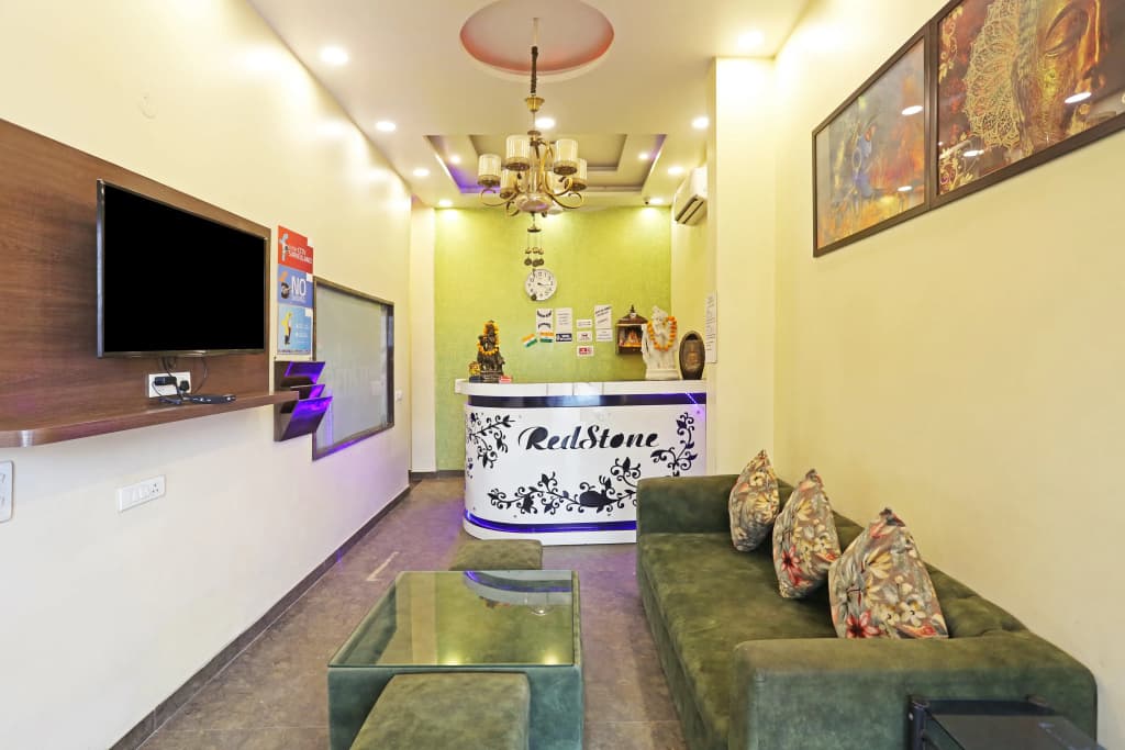 Ssd Plaza Hotel - photo 17