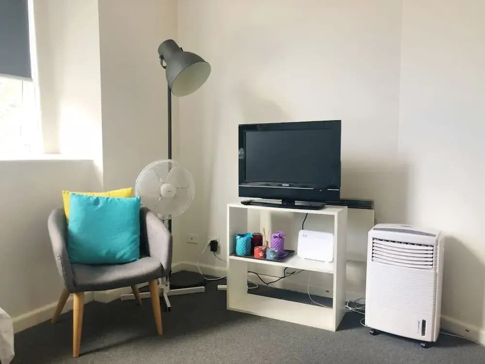Holistay at Melbourne Central Apartment - photo 2