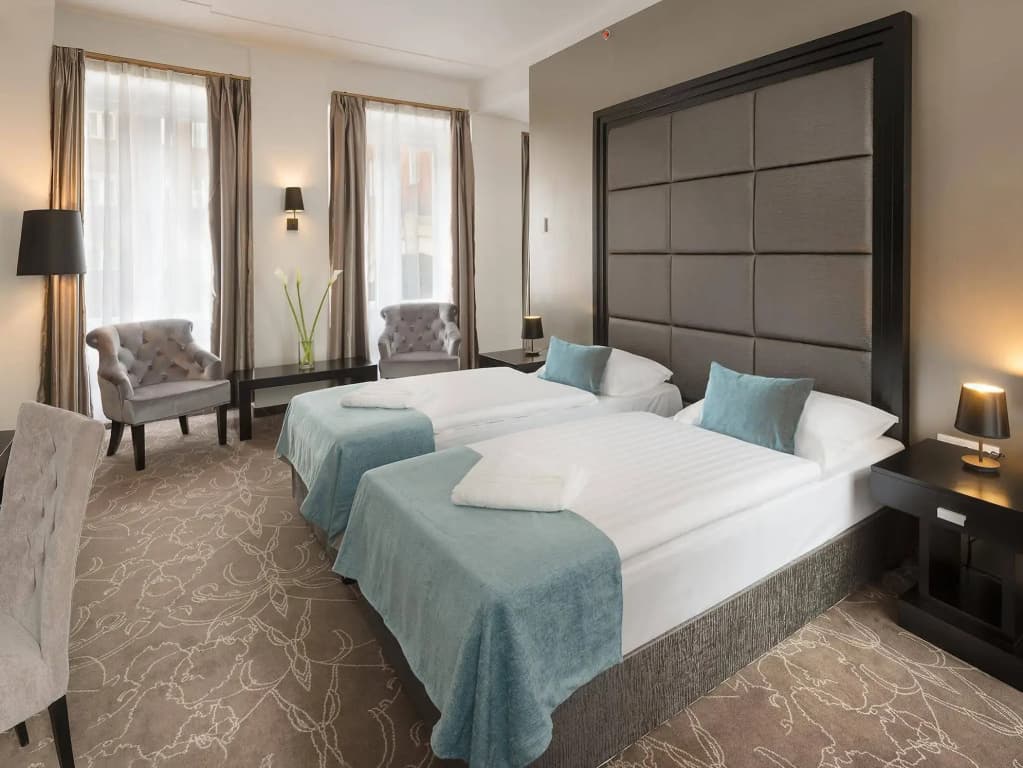 Arcadia Hotel Budapest - photo 4