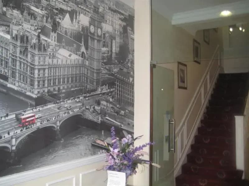 Hallam Hotel - photo 7