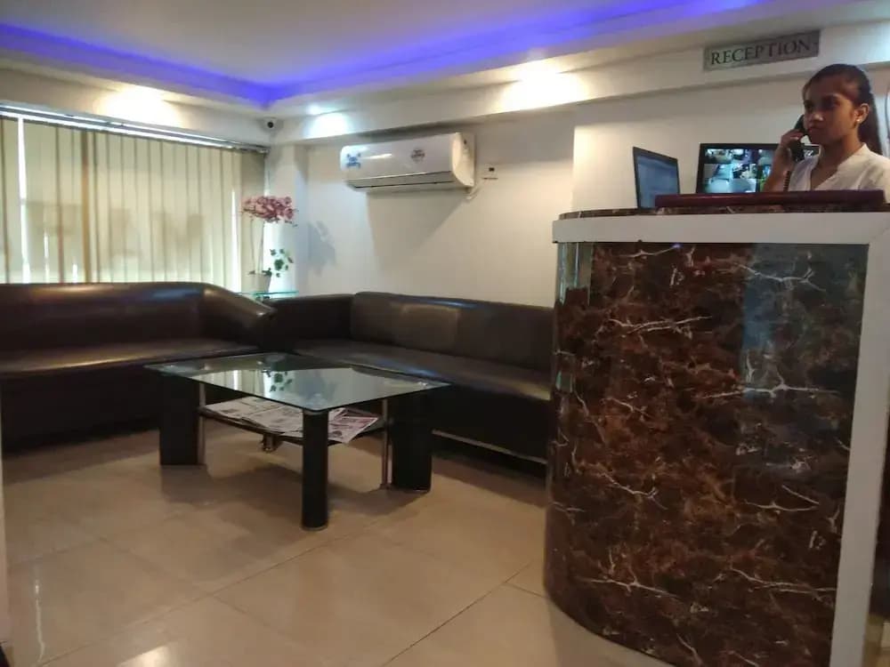 Airport Hotel Mahal - photo 19