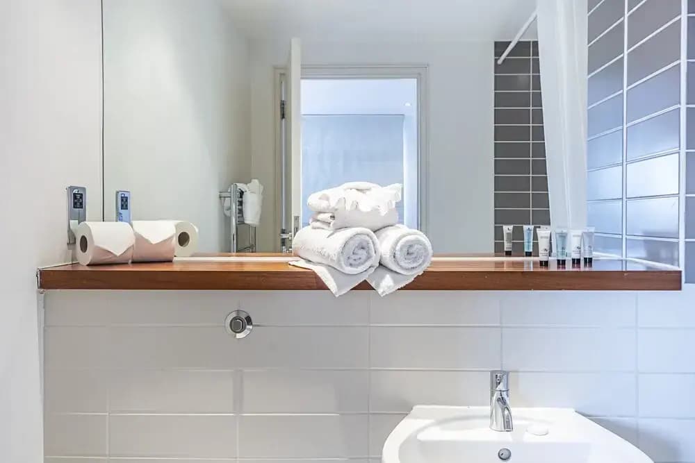 Splendid 3 Bedroom Apartment Kings Cross - photo 8