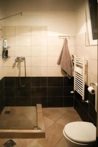 East Private Rooms - photo 8