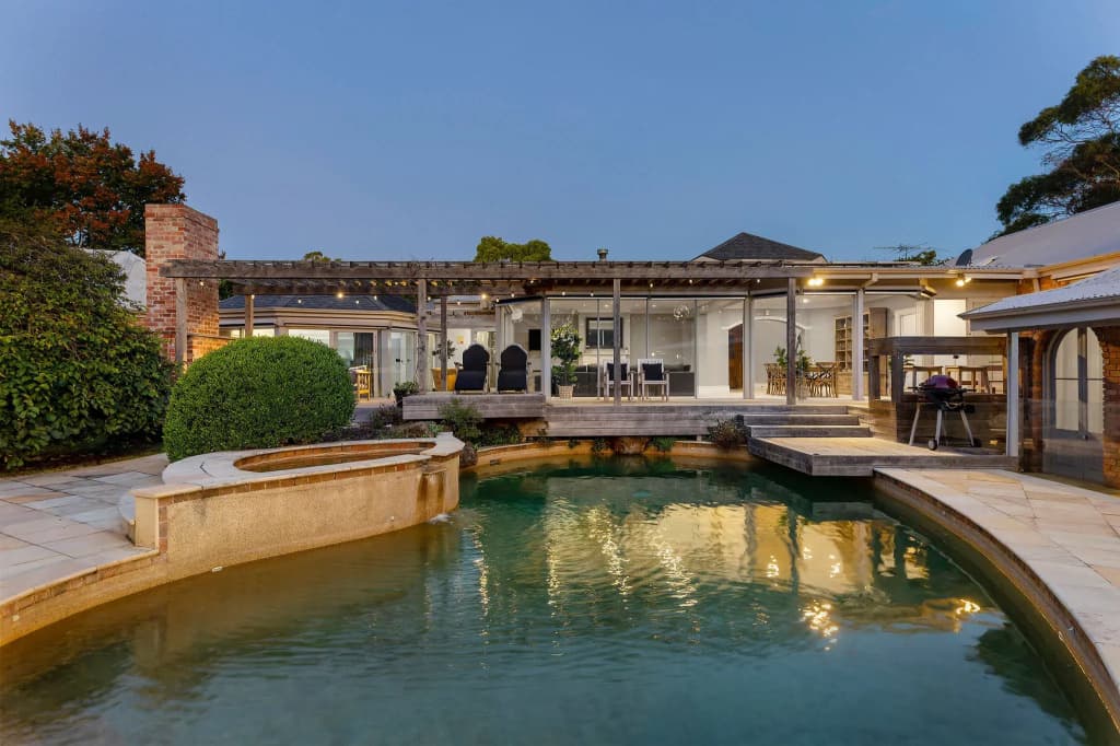 Tranquil Estate With Pool Heated Spa Gardens - photo 15