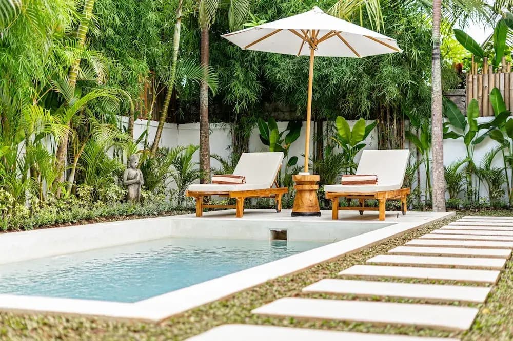 Udara by EVDEkimi - Spacious 4BR Pool villa with Lush garden at Artistic Center of Ubud - photo 40