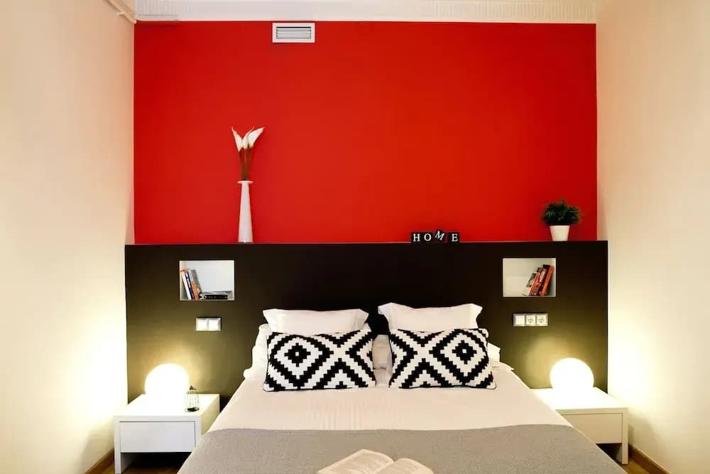Feel at Home Gran Via Apartments - photo 4