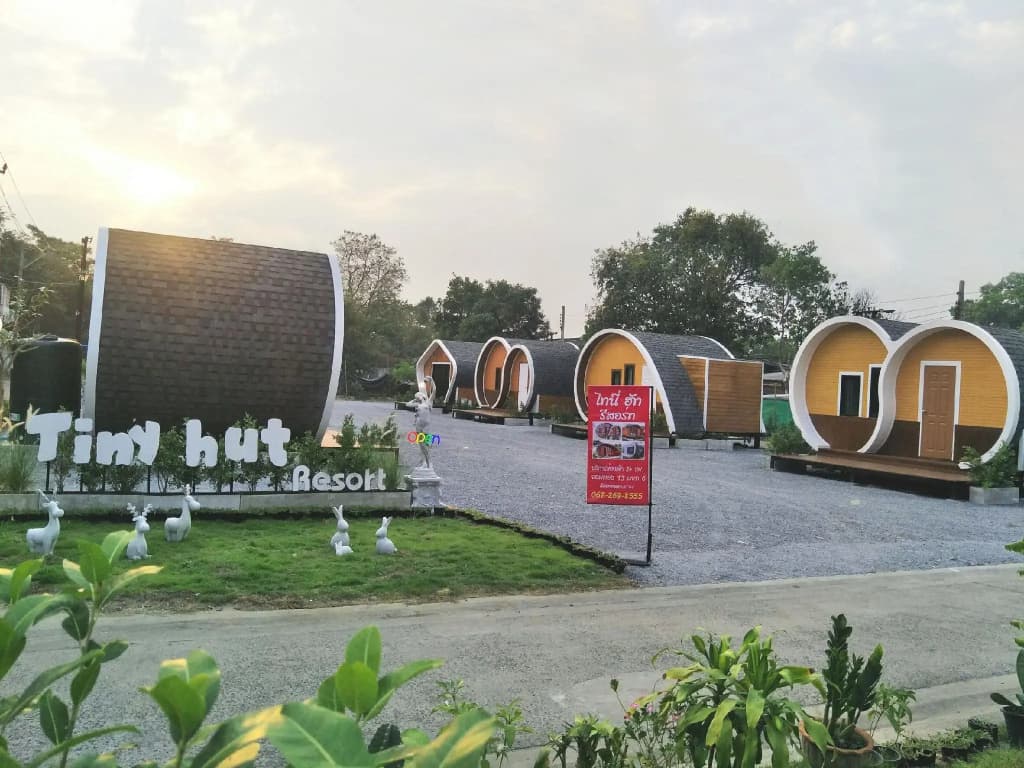Tiny Hut Resort by vava - main photo