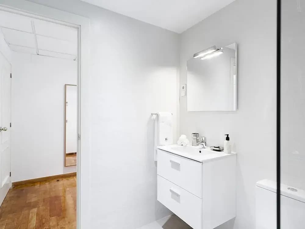 Principe de Vergara Apartment - photo 8