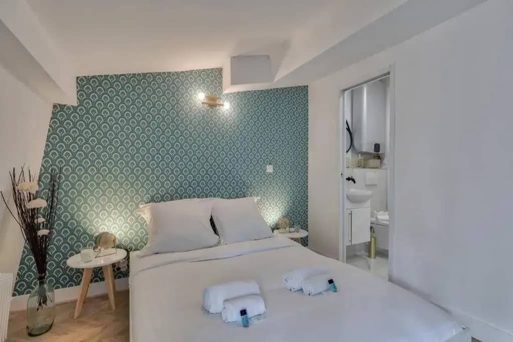 Appartement Rénové proche Arc Triomphe - 2P - photo 7