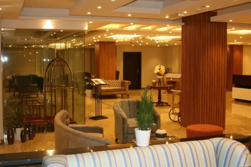 The Secure Inn Hotel - photo 15