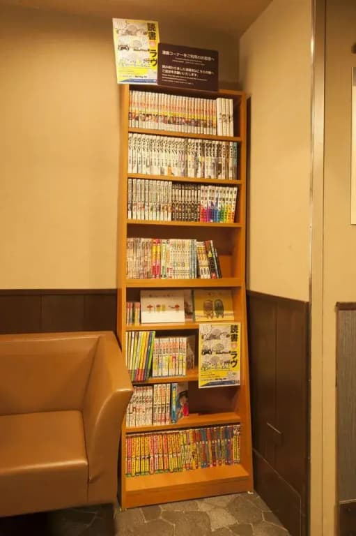 Shinsaibashi ARTY Inn - photo 15