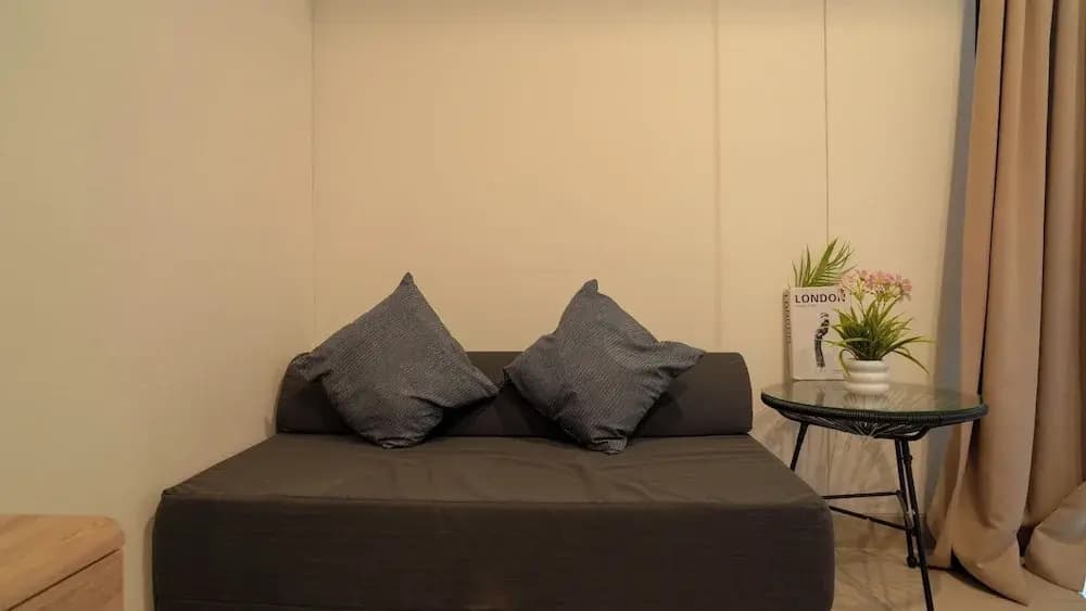 Spacious And Homey Studio At Cleon Park Apartment - photo 21