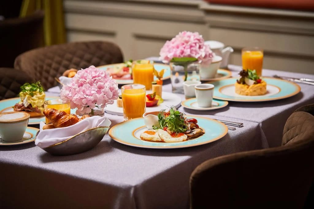 Mystery Hotel Budapest, Preferred Hotels & Resorts - photo 12